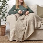 شال مبل کرم