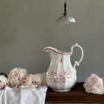 پارچ/گلدان گل صورتی