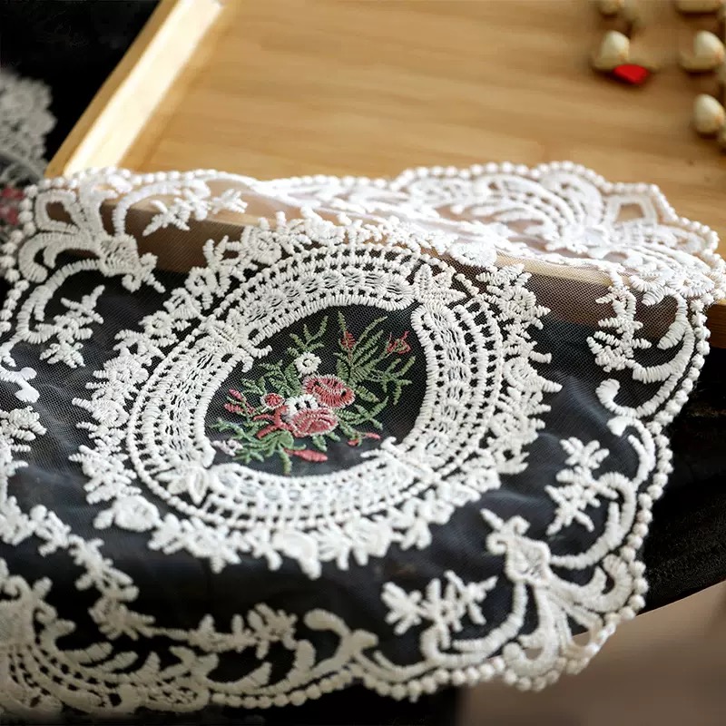 زیربشقابی دانتل گلدوزی